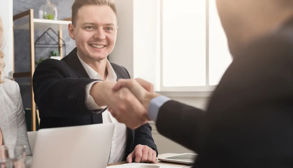 SaaS founder reaching out to first customers for early traction